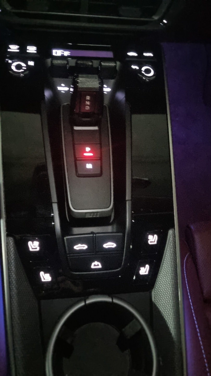 포르쉐 911 뉴 카레라 4S 카브리올레 992 썸네일 8