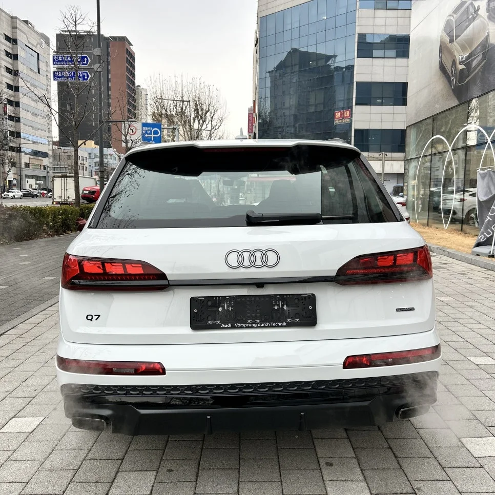 아우디 Q7 50 TDI 콰트로 프리미엄 4M 썸네일 2