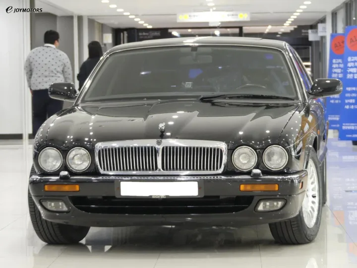재규어 XJ6 3.2