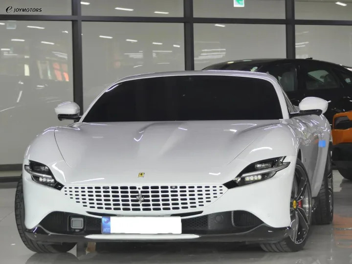 페라리 로마 3.9 V8