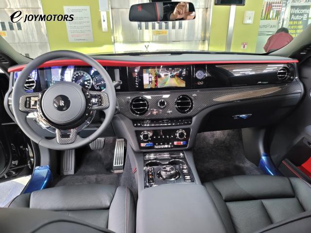 롤스로이스 고스트 6.7 V12 블랙 배지 썸네일 9