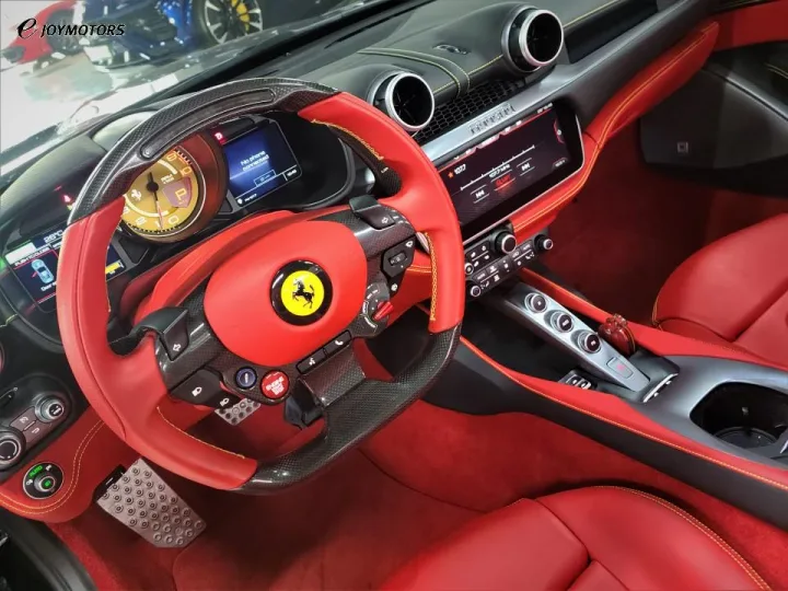 페라리 포르토피노 3.9 V8 썸네일 7