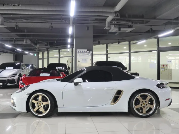 포르쉐 박스터 4.0 GTS 한정판 썸네일 2