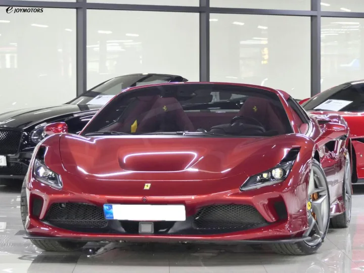 페라리 F8 스파이더 3.9 V8