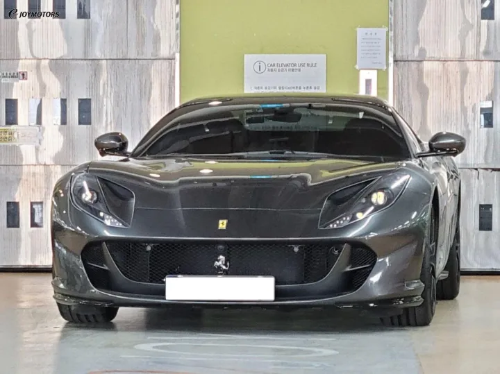 페라리 812 GTS 6.5 V12