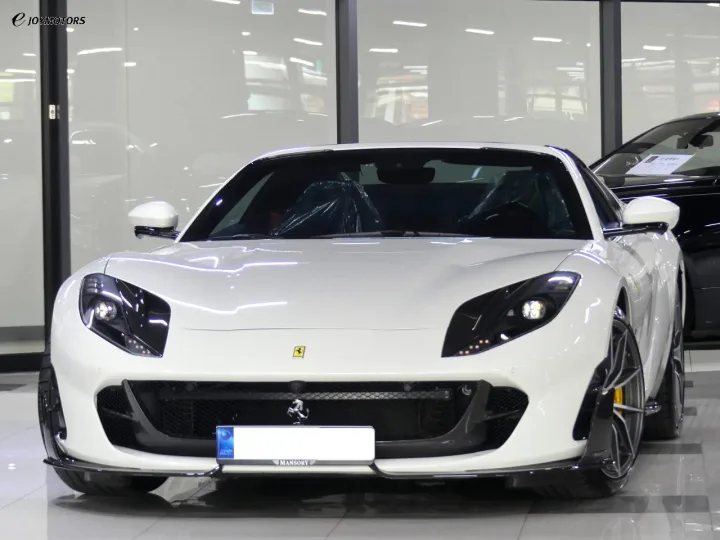 페라리 812 GTS 6.5 V12
