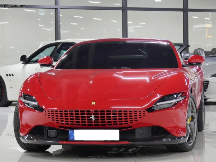 페라리 로마 3.9 V8