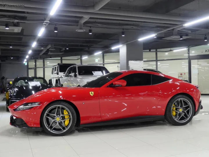 페라리 로마 3.9 V8 썸네일 2