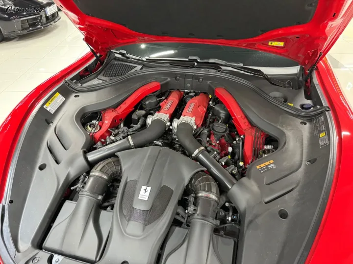 페라리 로마 3.9 V8 썸네일 5