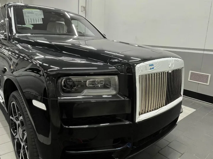 롤스로이스 컬리넌 6.8 V12 블랙 배지