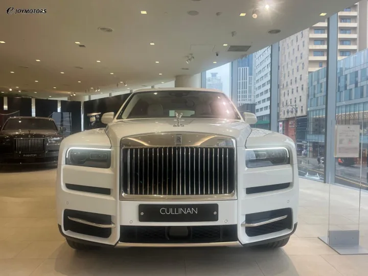 롤스로이스 컬리넌 6.8 V12