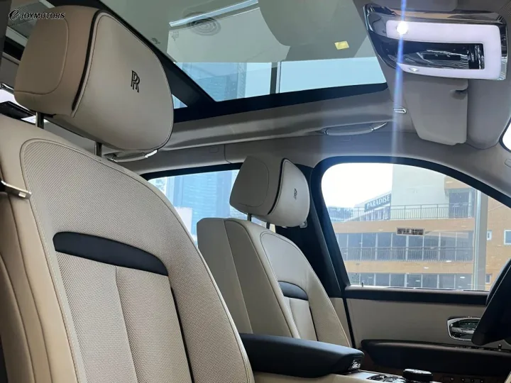 롤스로이스 컬리넌 6.8 V12 썸네일 7