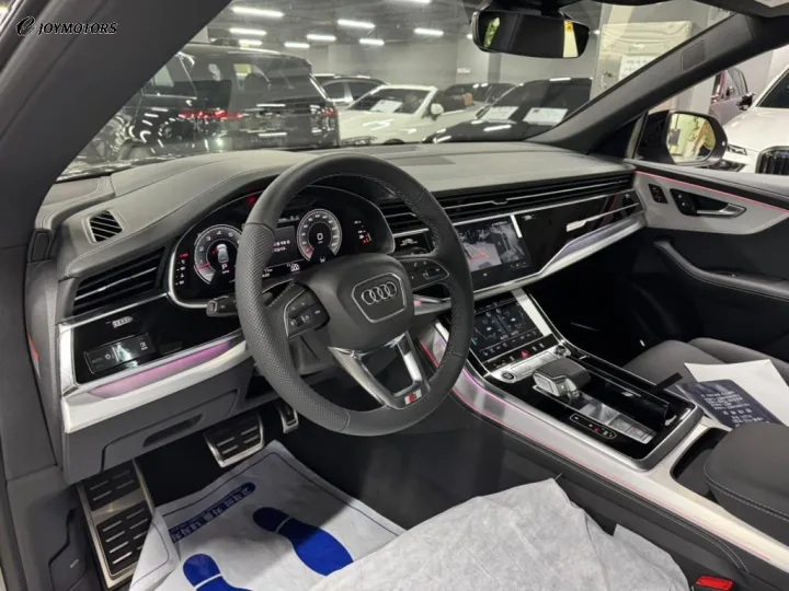 아우디 Q8 55 TFSI 콰트로 프리미엄 썸네일 8