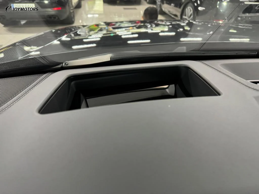 아우디 Q8 55 TFSI 콰트로 프리미엄 썸네일 9