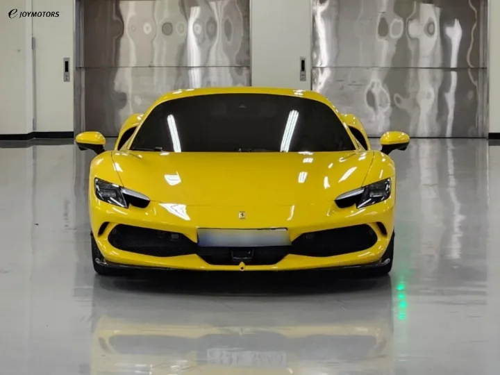 페라리 296 GTS 3.0 V6 PHEV