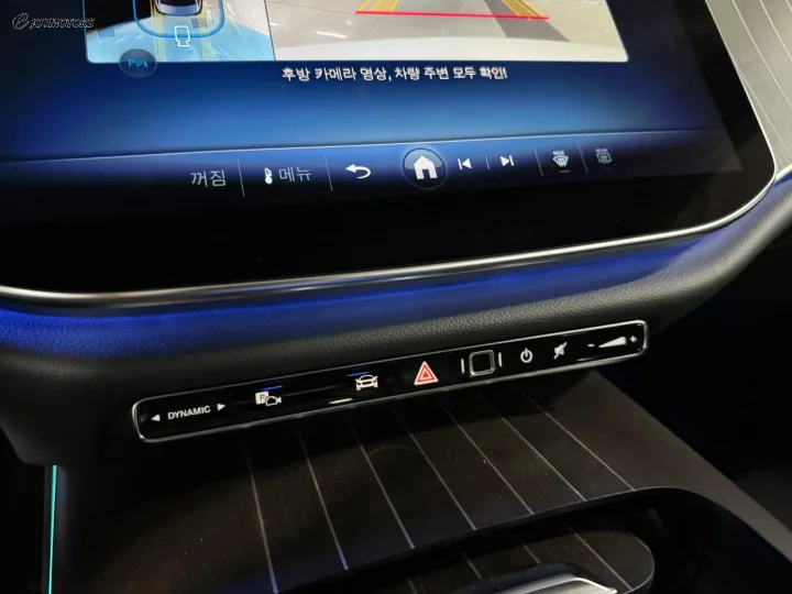 벤츠 E클래스 E300 4MATIC 익스클루시브 썸네일 9