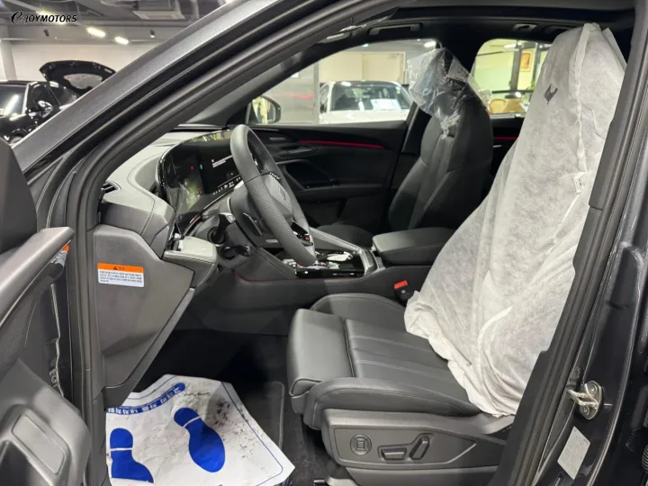 아우디 Q5 45 TFSI quattro S Line 블랙 에디션 Sportback 썸네일 8