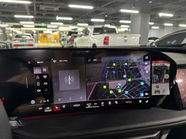 아우디 Q5 40 TDI 콰트로 S Line 블랙 에디션 썸네일 5