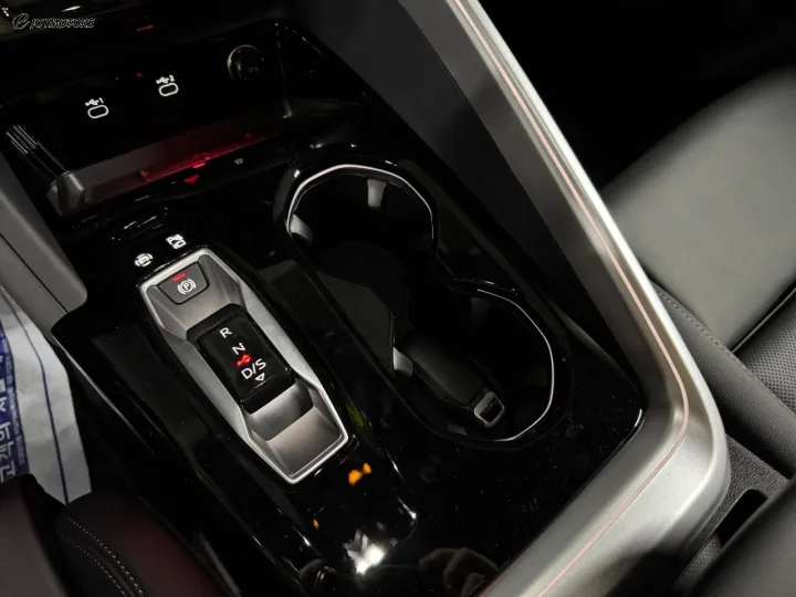 아우디 Q5 40 TDI 콰트로 S Line 블랙 에디션 썸네일 7