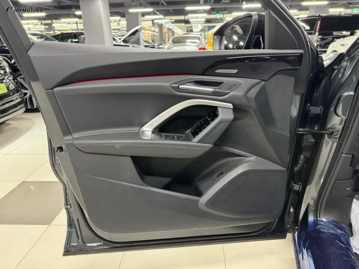 아우디 Q5 40 TDI 콰트로 S Line 블랙 에디션 썸네일 6