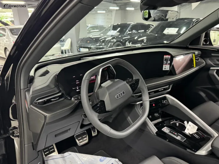 아우디 Q5 40 TDI 콰트로 S Line 블랙 에디션 썸네일 4