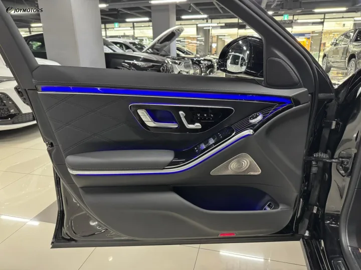 벤츠 마이바흐 S580 4매틱 Z223 썸네일 7