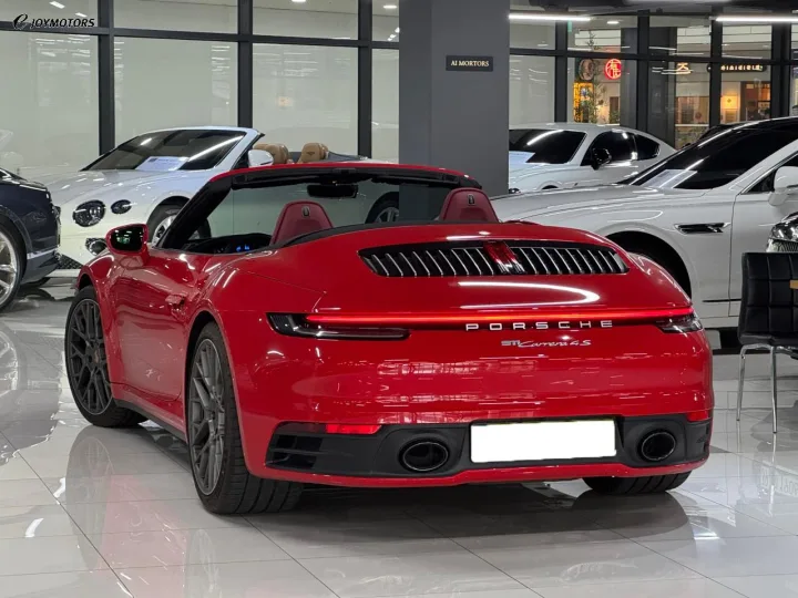포르쉐 911 뉴 카레라 4S 카브리올레 992 썸네일 4