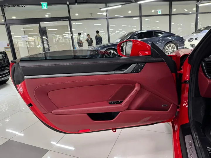 포르쉐 911 뉴 카레라 4S 카브리올레 992 썸네일 7