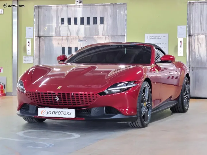 페라리 로마 3.9 V8 스파이더