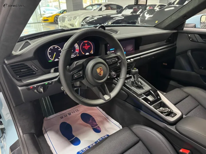 포르쉐 911 뉴 GT3 투어링 썸네일 4