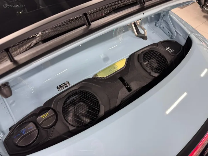 포르쉐 911 뉴 GT3 투어링 썸네일 5