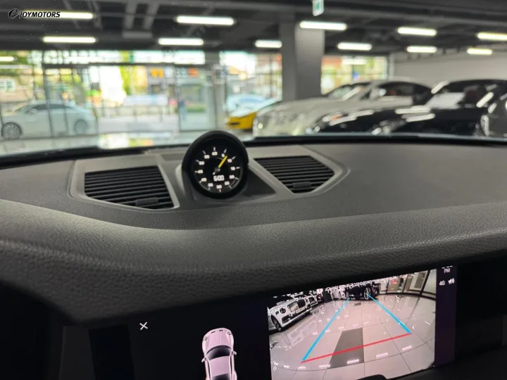 포르쉐 911 뉴 GT3 투어링 썸네일 9