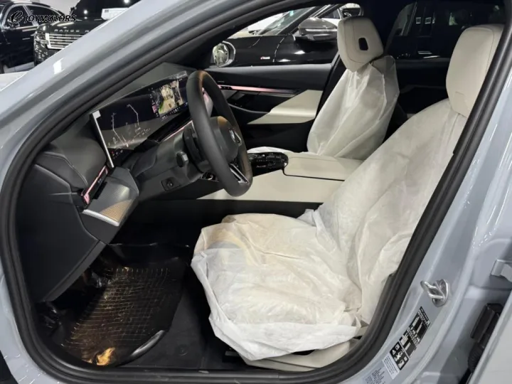 BMW 5시리즈 523d xDrive M 스포츠 썸네일 6