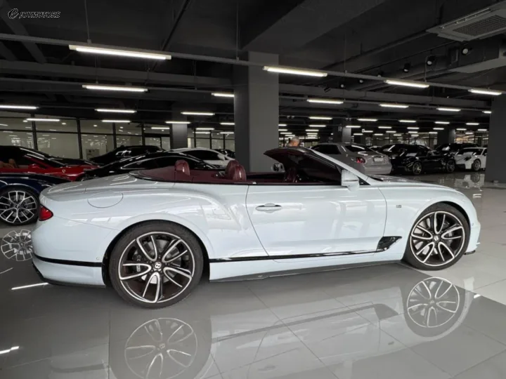 벤틀리 컨티넨탈 GT 6.0 W12 GTC 3세대 썸네일 3
