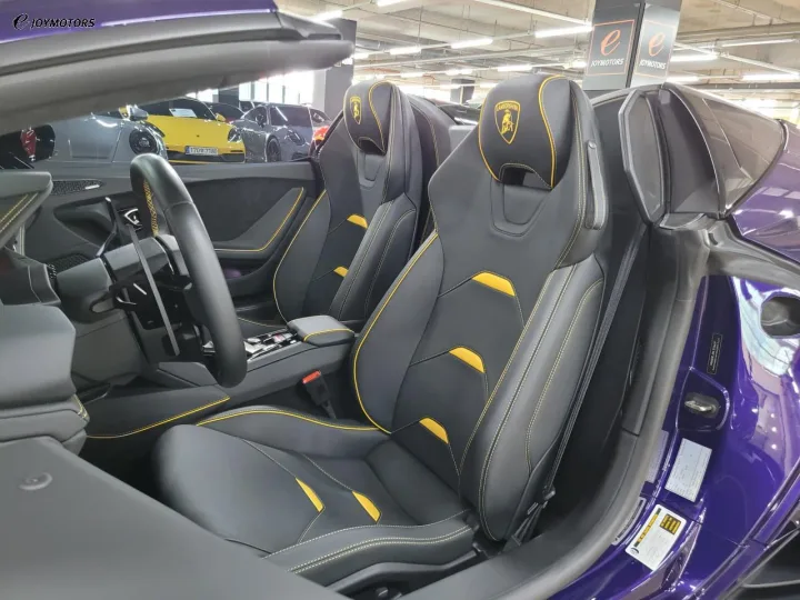 람보르기니 우라칸 LP640-4 에보 스파이더 썸네일 8