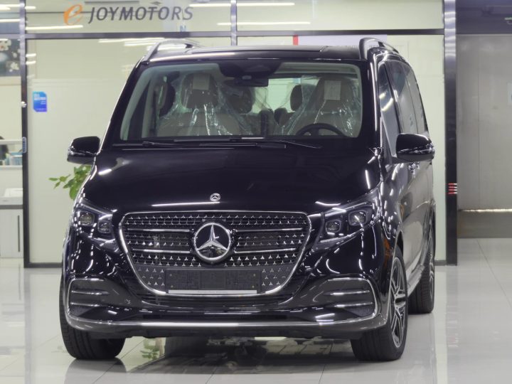 벤츠 V클래스 3세대 V300 d 4MATIC