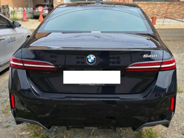 BMW 5시리즈 520i M 스포츠