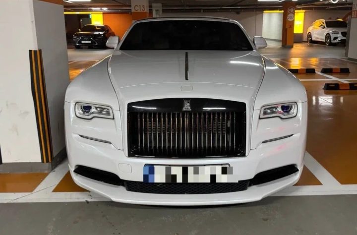 롤스로이스 던 6.6 V12