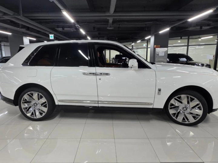 롤스로이스 컬리넌 6.8 V12 썸네일 4
