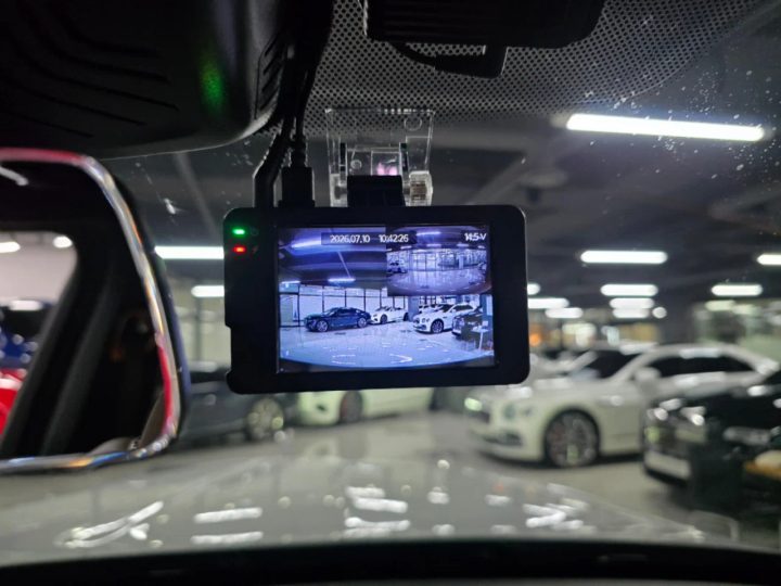 롤스로이스 컬리넌 6.8 V12 썸네일 8