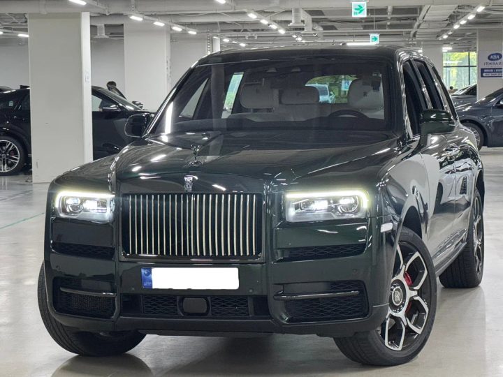 롤스로이스 컬리넌 6.8 V12 블랙 배지