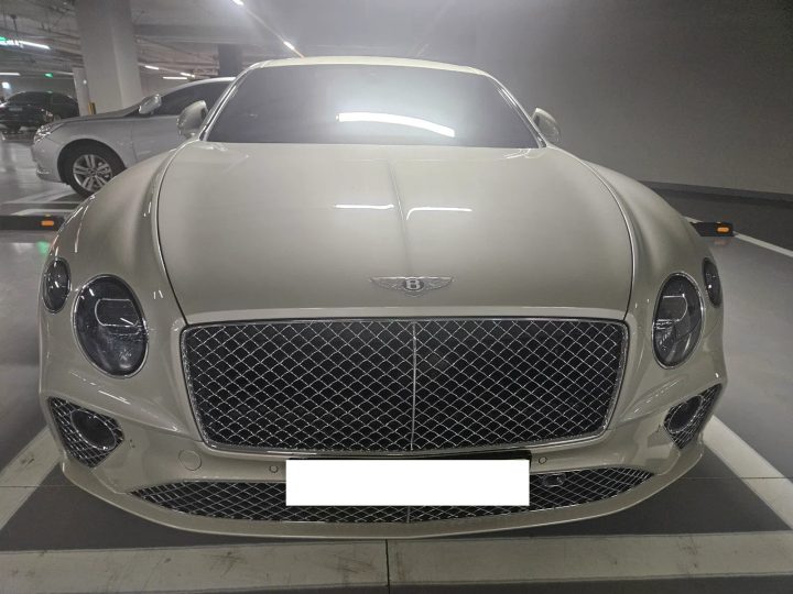 벤틀리 컨티넨탈 GT 4.0 V8