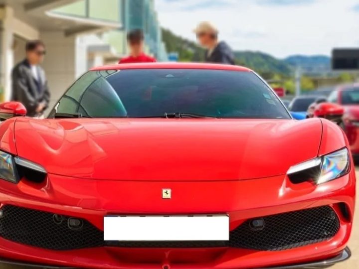페라리 296 GTB 3.0 V6 PHEV