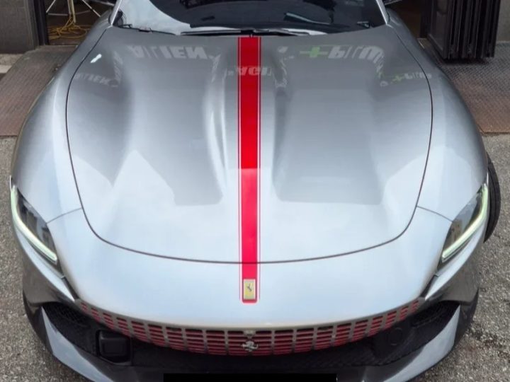 페라리 로마 3.9 V8